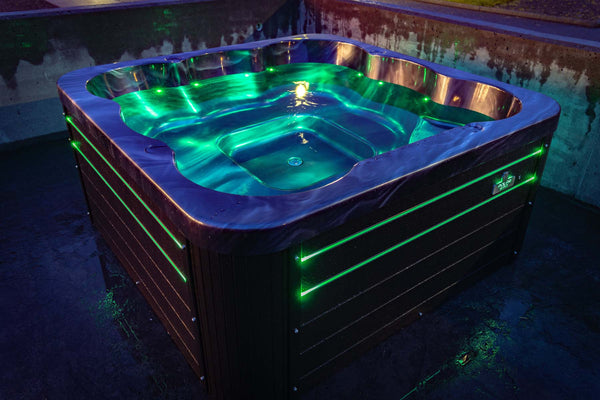 1500L hitaveitupottur - 6-7 manna