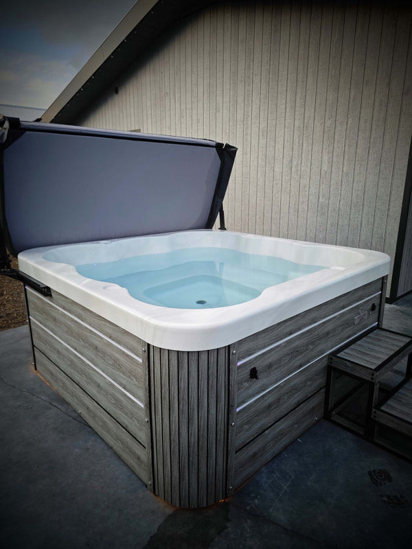 1500L hitaveitupottur - 6-7 manna