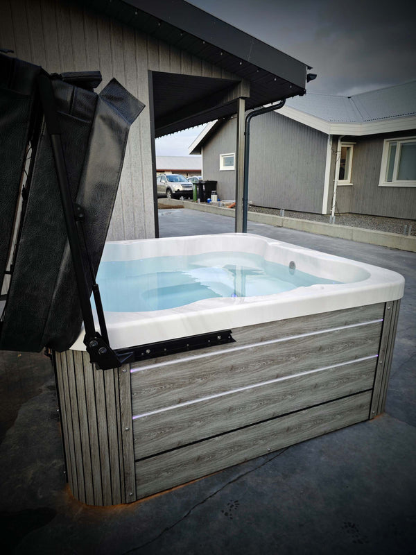 1500L hitaveitupottur - 6-7 manna