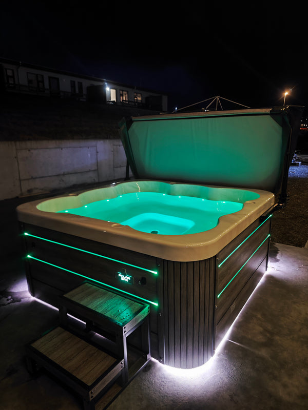 1500L marmara hvítur hitaveitu pottur með tröppum og led lýsingu að nóttu til