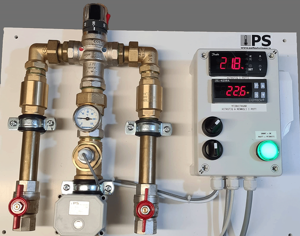 mynd af pottastýringu fyrir heitan pott